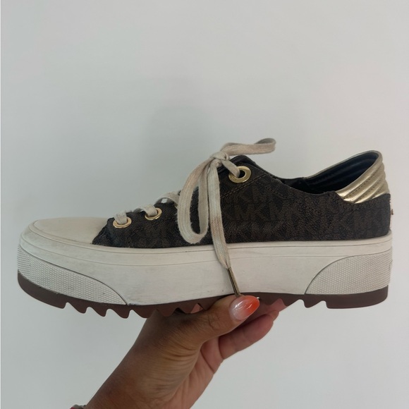 Michael kors pre-loved sneakers logo sneakers size 7 - Picture 4 of 8